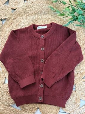 Kendi 100% organic Cotton Buttoned Front Round Neck Knit Sweater. 4T